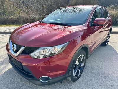 Second-hand Nissan Qashqai 360º 163 CP (119 kW) 2017 Alizarin crimson SUV