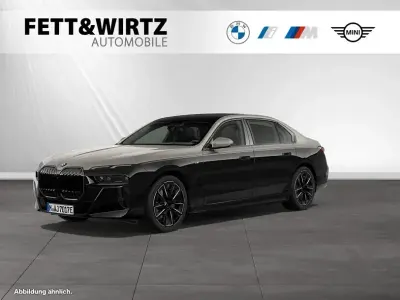 Gebraucht BMW i7 M Sport 334 kW (455 PS) 2024 Bmw individual twotone lackierung oxidgrau / saphirschwarz metallic Limousine