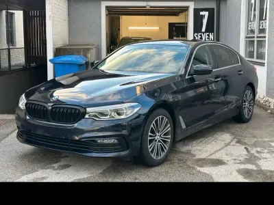 Gebraucht BMW 530 Sport Line 265 PS (194 kW) 2018 Blau Limousine