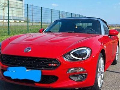 Gebraucht Fiat 124 Spider 140 PS (102 kW) 2019 Rot Cabrio