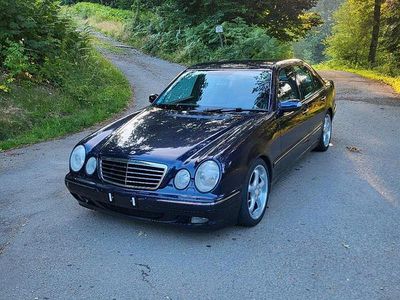 Mercedes E280