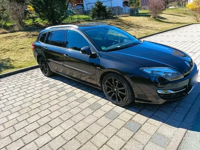 Gebraucht Renault Laguna III 150 PS (110 kW) 2014 Schwarz Kombi