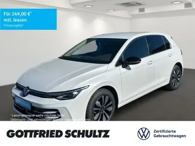 Gebraucht VW Golf VIII Goal 150 PS (110 kW) 2025 Weiss Limousine