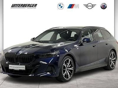 Blau Gebraucht 2025 BMW 540 Comfort Edition Kombi | 67.890 € (Superpreis)