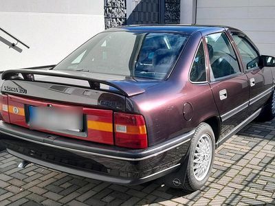 Violet Gebraucht 1992 Opel Vectra Limousine | 5.399 €