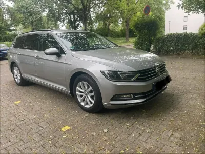 Gebraucht VW Passat Comfortline 150 PS (110 kW) 2015 Silber Kombi