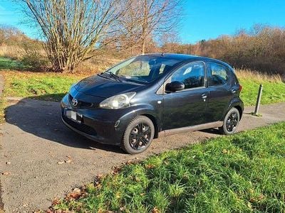 Gebraucht Toyota Aygo 68 PS (50 kW) 2006 Schwarz Kleinwagen