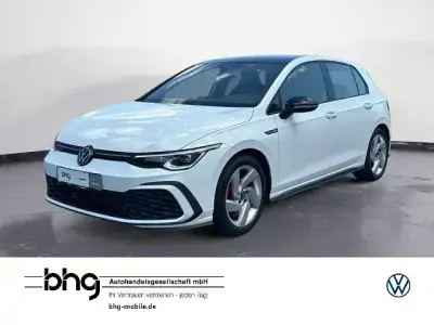 Gebraucht VW Golf VIII GTI 245 PS (180 kW) 2024 Weiß Limousine