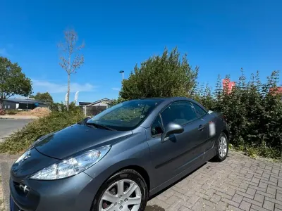 Gebraucht Peugeot 207 CC 80 PS (58 kW) 2008 Grau Cabrio
