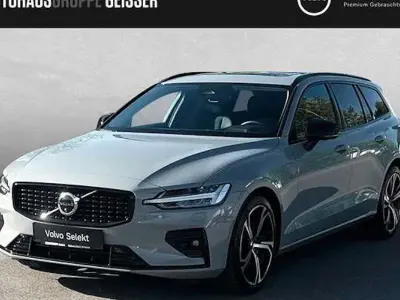 Second-hand Volvo V60 Plus 197 CP (144 kW) 2025 Gri Break