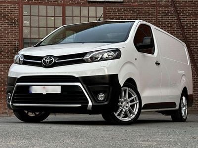 Gebraucht Toyota Proace 177 PS (130 kW) 2018 Weiß Van / Kleinbus