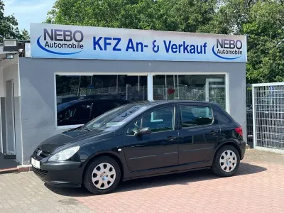 Gebraucht Peugeot 307 109 PS (80 kW) 2004 Rot Limousine