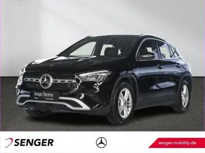 Second-hand Mercedes GLA200 Advanced 163 CP (119 kW) 2024 Negru SUV