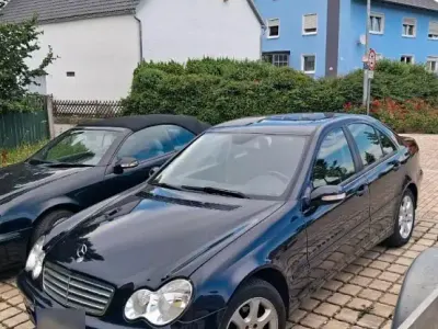 Gebraucht Mercedes C200 163 PS (119 kW) 2006 Blau Limousine