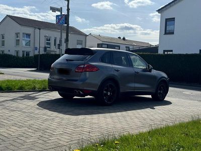 Gebraucht Porsche Cayenne 400 PS (294 kW) 2012 Grau SUV
