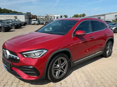 Gebraucht Mercedes GLA200 AMG line 150 PS (110 kW) 2023 Rot SUV