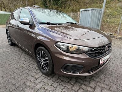 Gebraucht Fiat Tipo Pop 95 PS (69 kW) 2018 Braun Limousine