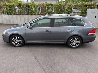 Second-hand VW Golf VI Comfortline 122 CP (89 kW) 2009 Gri Hatchback