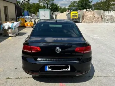 Gebraucht VW Passat Comfortline 150 PS (110 kW) 2018 Schwarz Limousine