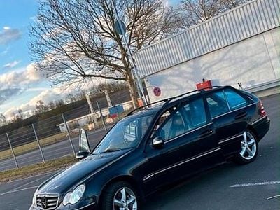 Gebraucht Mercedes C320 224 PS (164 kW) 2005 Schwarz Kombi