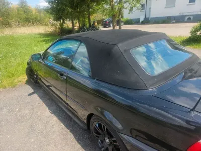 Gebraucht BMW 318 Cabriolet M Sport 143 PS (105 kW) 2003 Schwarz Cabrio