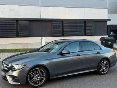 Gebraucht Mercedes E200 AMG line 184 PS (135 kW) 2018 Grau Limousine