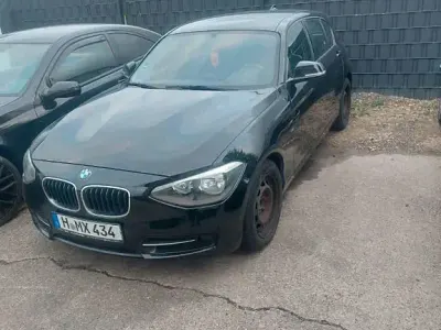Gebraucht BMW 116 136 PS (100 kW) 2011 Schwarz Kleinwagen