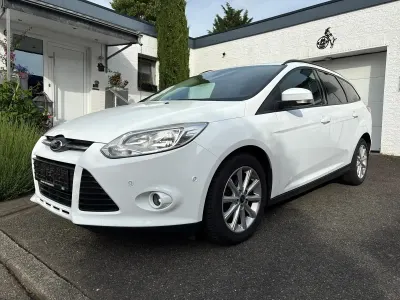 Gebraucht Ford Focus 100 PS (73 kW) 2014 Weiß Kombi