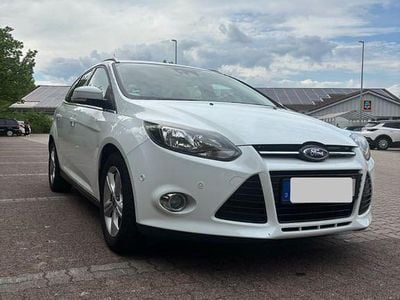 Usata Ford Focus Titanium 125 CV (91 kW) 2014 Bianco Berlina