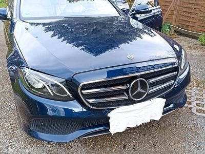 gebraucht Mercedes E220 d T Autom. -