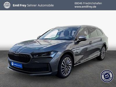 Grau Neu 2025 Skoda Superb LAURIN & KLEMENT Kombi | 62.130 €