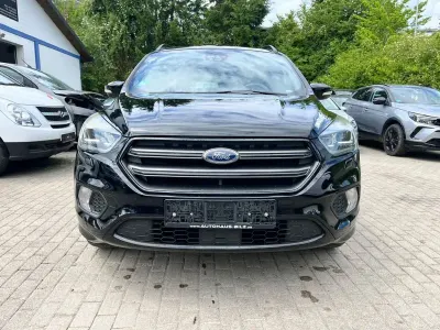 Gebraucht Ford Kuga ST-Line 175 PS (128 kW) 2018 Schwarz SUV