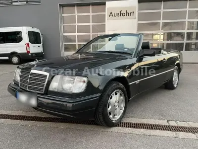 Gebraucht Mercedes E320 220 PS (161 kW) 1995 Schwarz Cabrio