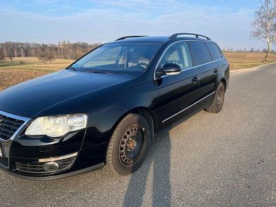 Gebraucht VW Passat Comfortline 140 PS (102 kW) 2010 Schwarz Kombi