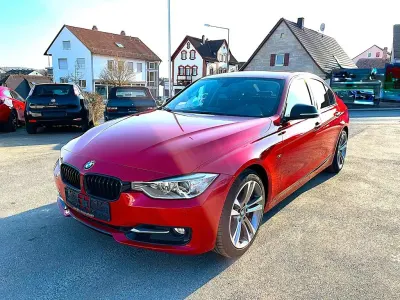 Gebraucht BMW 335 Sport Line 306 PS (225 kW) 2012 Melbournerot metallic Limousine