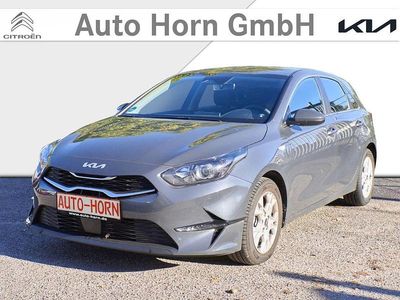 Grau Gebraucht 2025 Kia Ceed Comfort Kleinwagen | 25.990 € (Fairer Preis)