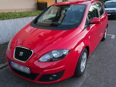 Używany Seat Altea 125 KM (91 kW) 2009 Czerwony Minivan