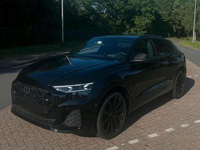 Gebraucht Audi Q8 286 PS (210 kW) 2025 Schwarz SUV