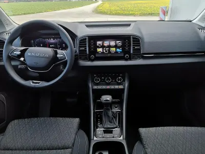 Neu Skoda Karoq Selection 150 PS (110 kW) 2026 Nevadaweiß metallic SUV