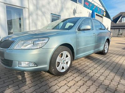 Gebraucht Skoda Octavia 105 PS (77 kW) 2011 Grün Limousine