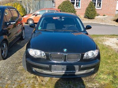 Gebraucht BMW 118 143 PS (105 kW) 2008 Schwarz Kleinwagen