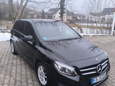 Gebraucht Mercedes B220 Edition 177 PS (130 kW) 2018 Schwarz Van / Kleinbus