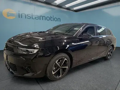 Neu Opel Astra 131 PS (96 kW) 2025 Schwarz Kleinwagen