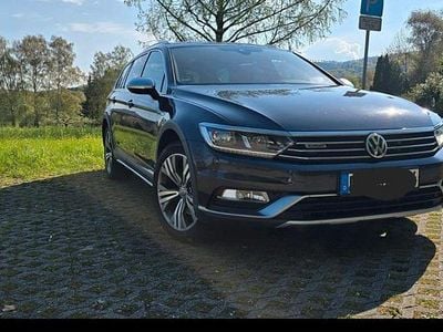 Second-hand VW Passat Alltrack 190 CP (139 kW) 2018 Negru Break