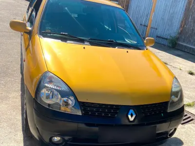 Gebraucht Renault Clio 100 PS (73 kW) 2002 Gold Kleinwagen