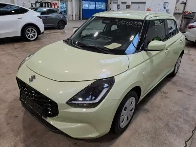 Brugt Suzuki Swift Club 83 HK (61 kW) 2024 Gul Hatchback