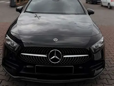 Gebraucht Mercedes A200 AMG line 163 PS (119 kW) 2022 Schwarz Limousine