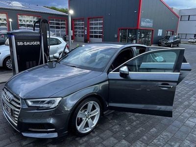 Grau Gebraucht 2020 Audi S3 Performance Limousine | 31.499 € (Fairer Preis)