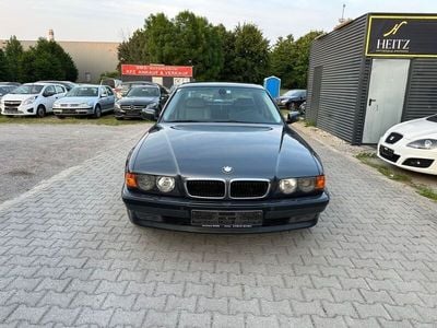 Grau Gebraucht 1999 BMW 740 Sport Line Limousine | 35.900 € (Teuer)
