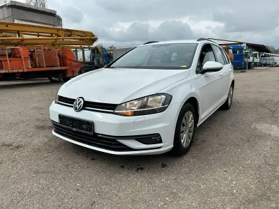 Gebraucht VW Golf VII Trendline 116 PS (85 kW) 2017 Weiß Kombi
